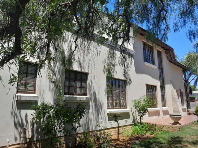 4 Bedroom Property for Sale in Albertinia Western Cape